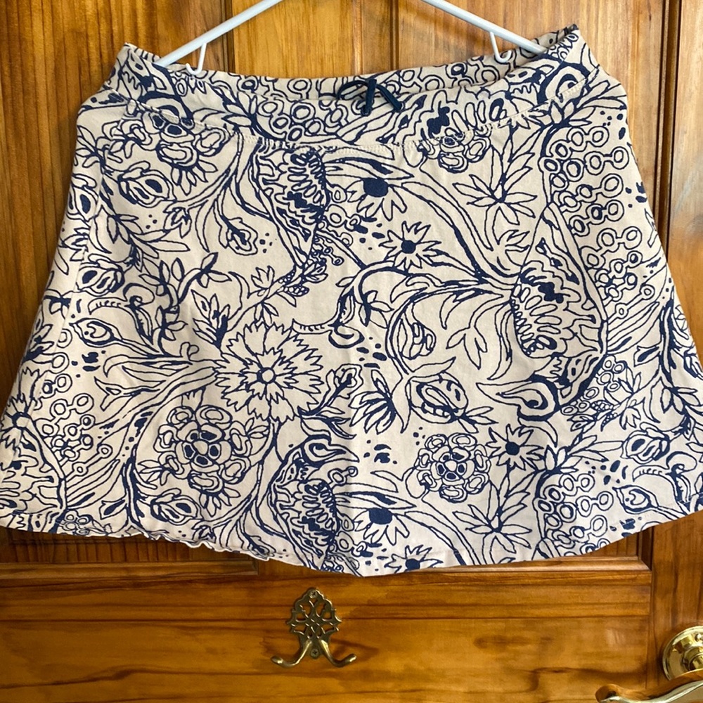 Women’s Patagonia skirt.